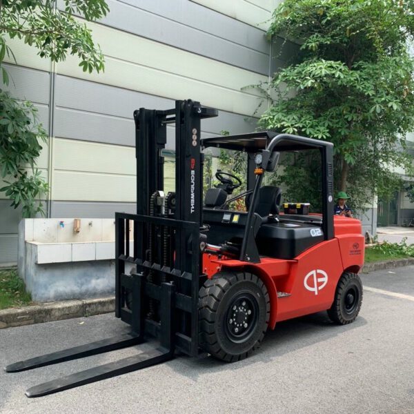 Xe nâng dầu ngồi lái CPCD50T8