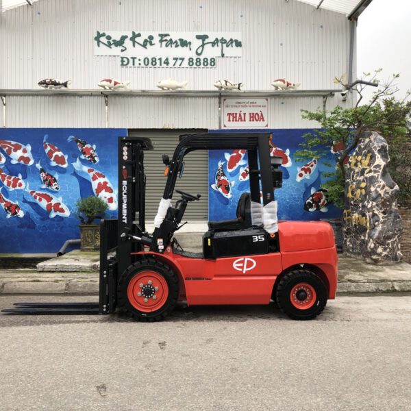 Xe nâng dầu ngồi lái CPCD35T3