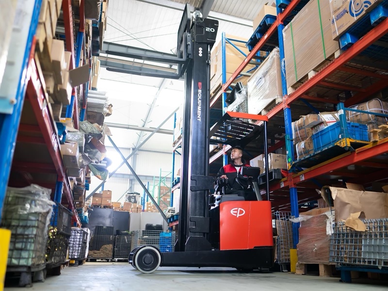 Xe nâng điện ngồi lái CQD20RV