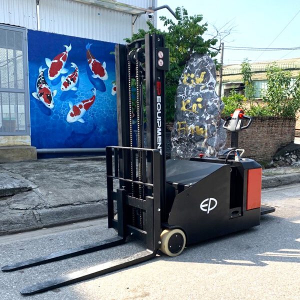 Xe nâng điện đứng lái ES15-15CS