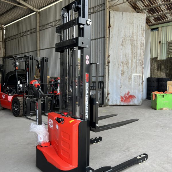 Xe nâng điện chân rộng ES12-25DM